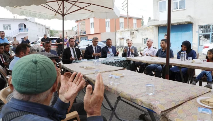 Vali Çelik’ten polis memurunun ailesine taziye ziyareti