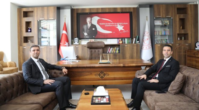 Gaziantep Aile ve Sosyal Hizmetler İl Müdürü Umut Zeybek, İl Millî Eğitim Müdürümüz Dr. Erdal Kılınç’ı Ziyaret Etti.
