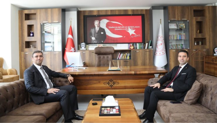 Gaziantep Aile ve Sosyal Hizmetler İl Müdürü Umut Zeybek, İl Millî Eğitim Müdürümüz Dr. Erdal Kılınç’ı Ziyaret Etti.