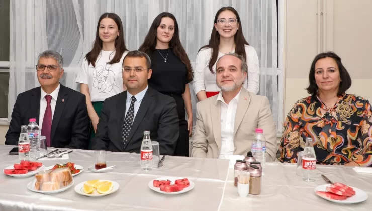 Yetim Eli Derneği’nin misafiri Vali çelik oldu