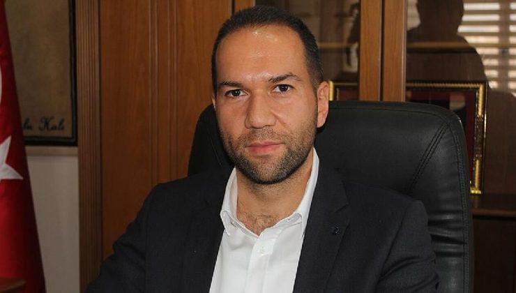 Niğde Belediye Başkanı Emrah Özdemir siyasete AK Parti Niğde İl Yönetim Kurulu Üyesi olarak başladı